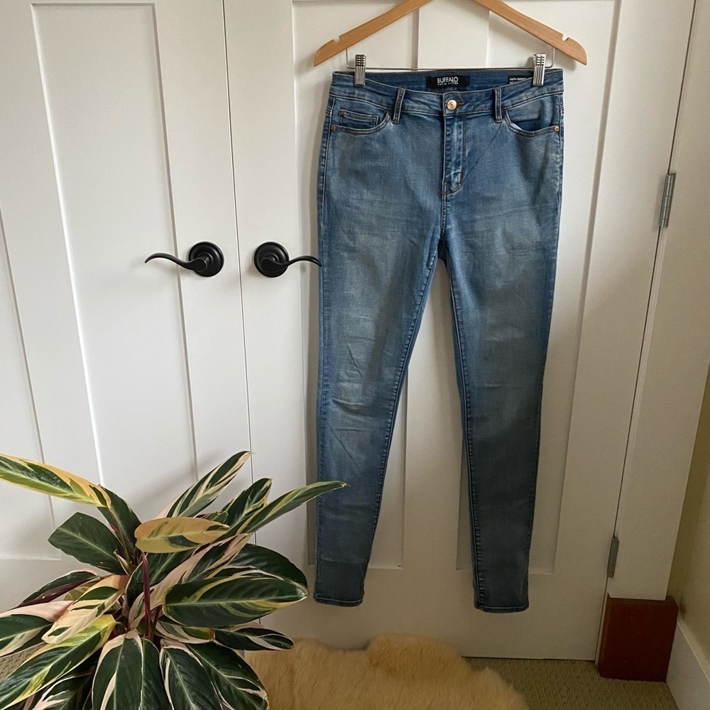 Buffalo Light Wash Faith Skinny Denim Sz 29